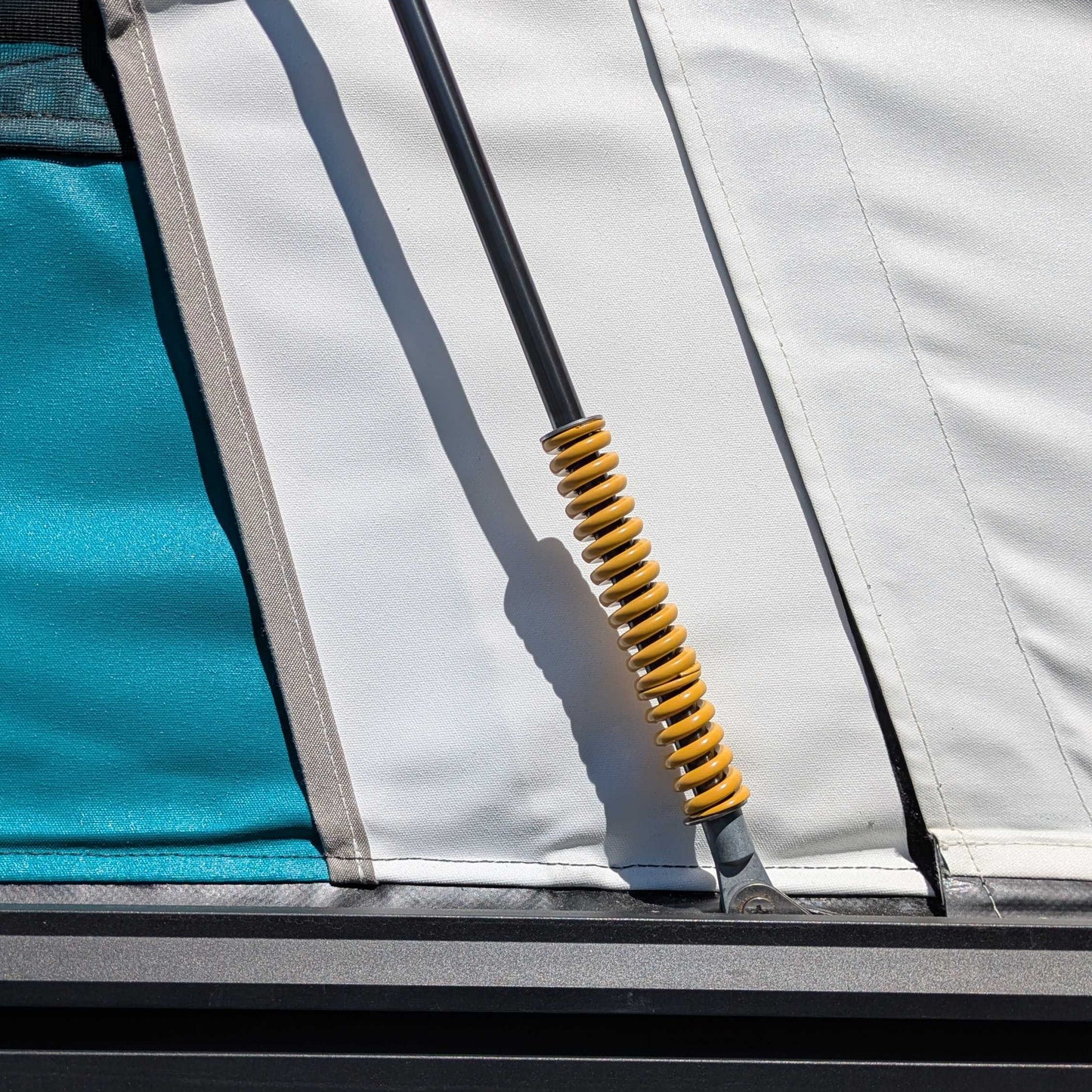 EZ-Lift Tent Assist